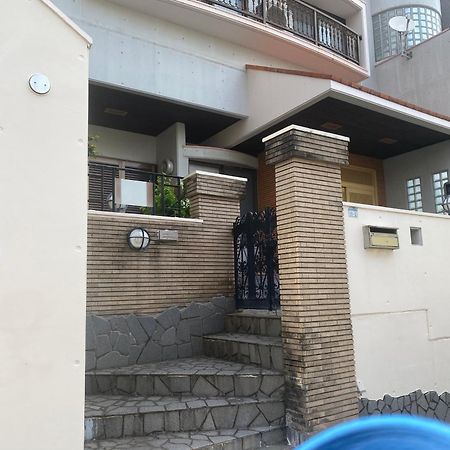 Joyful Rose Apartment Ginowan Exterior photo